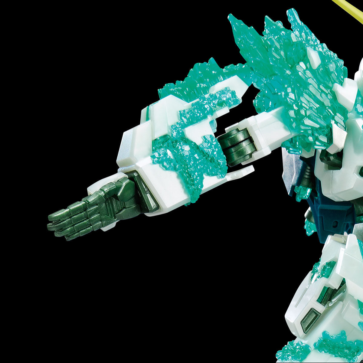 HG 1/144 - Gundam Base Limited - Unicorn Gundam (Luminous Crystal Body)
