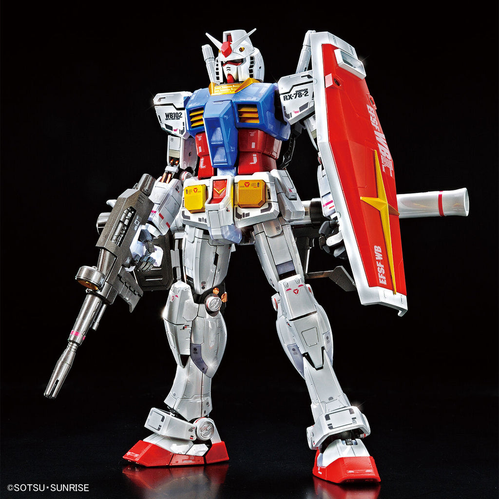 MG 1/100 - Gundam Base Limited - RX-78-2 Gundam Ver.3.0 Titanium Finish