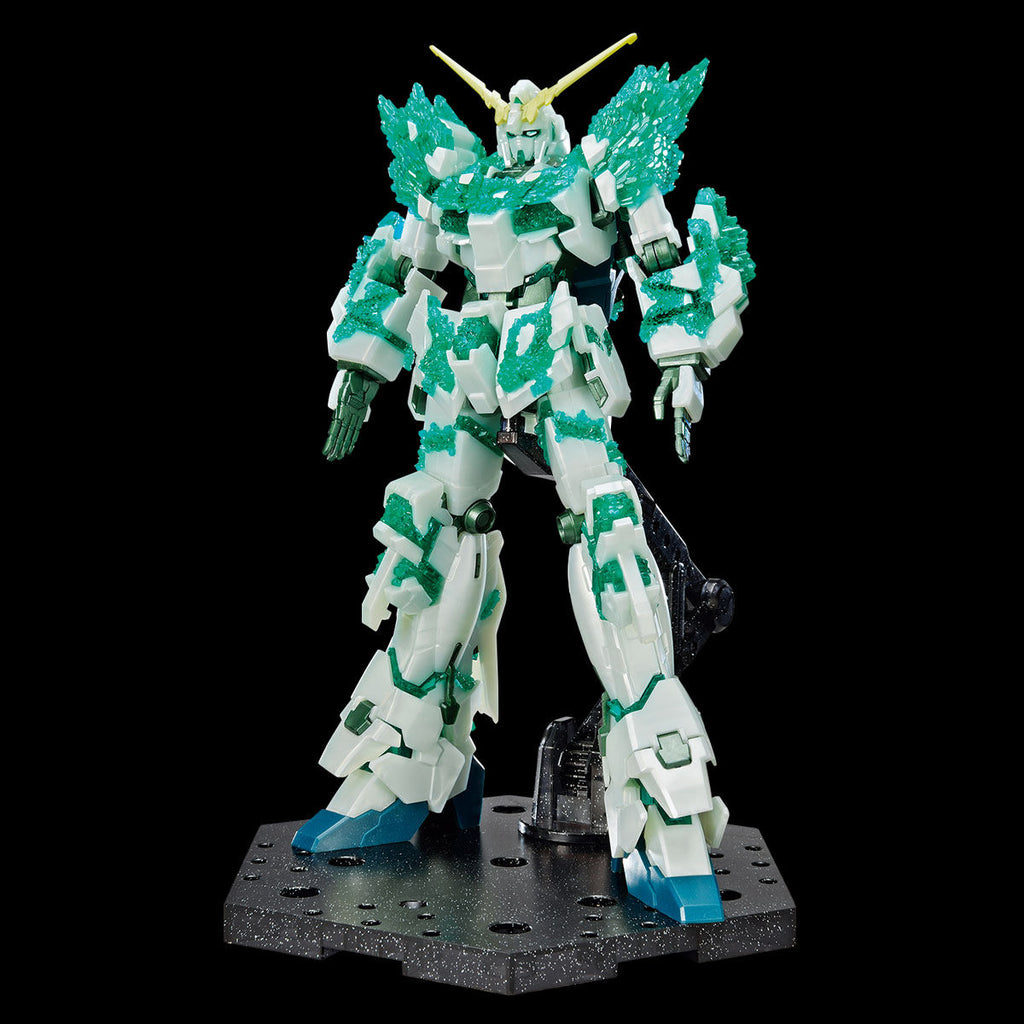 HG 1/144 - Gundam Base Limited - Unicorn Gundam (Luminous Crystal Body)