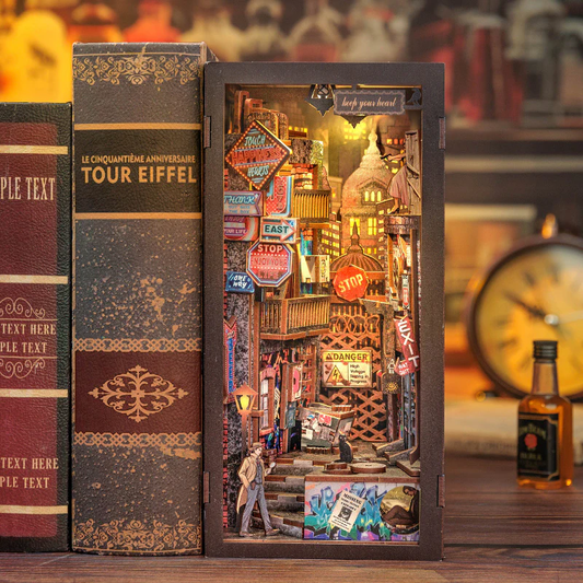 BOOK NOOK KIT - DIY - Le Long Adieu - 238pc + Eclairage LED - Image 1