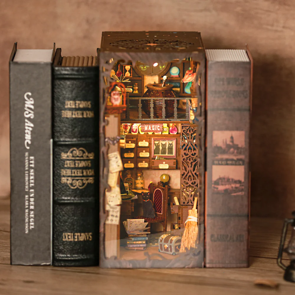 BOOK NOOK KIT - DIY - Pharmacien Magique - 282pc + Eclairage LED - Image 3